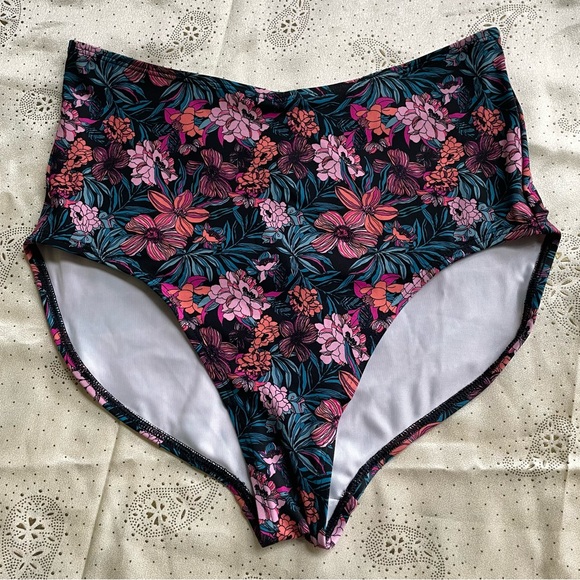 Venus: Black Floral Hi Rise Bikini Bottoms - Picture 10 of 17